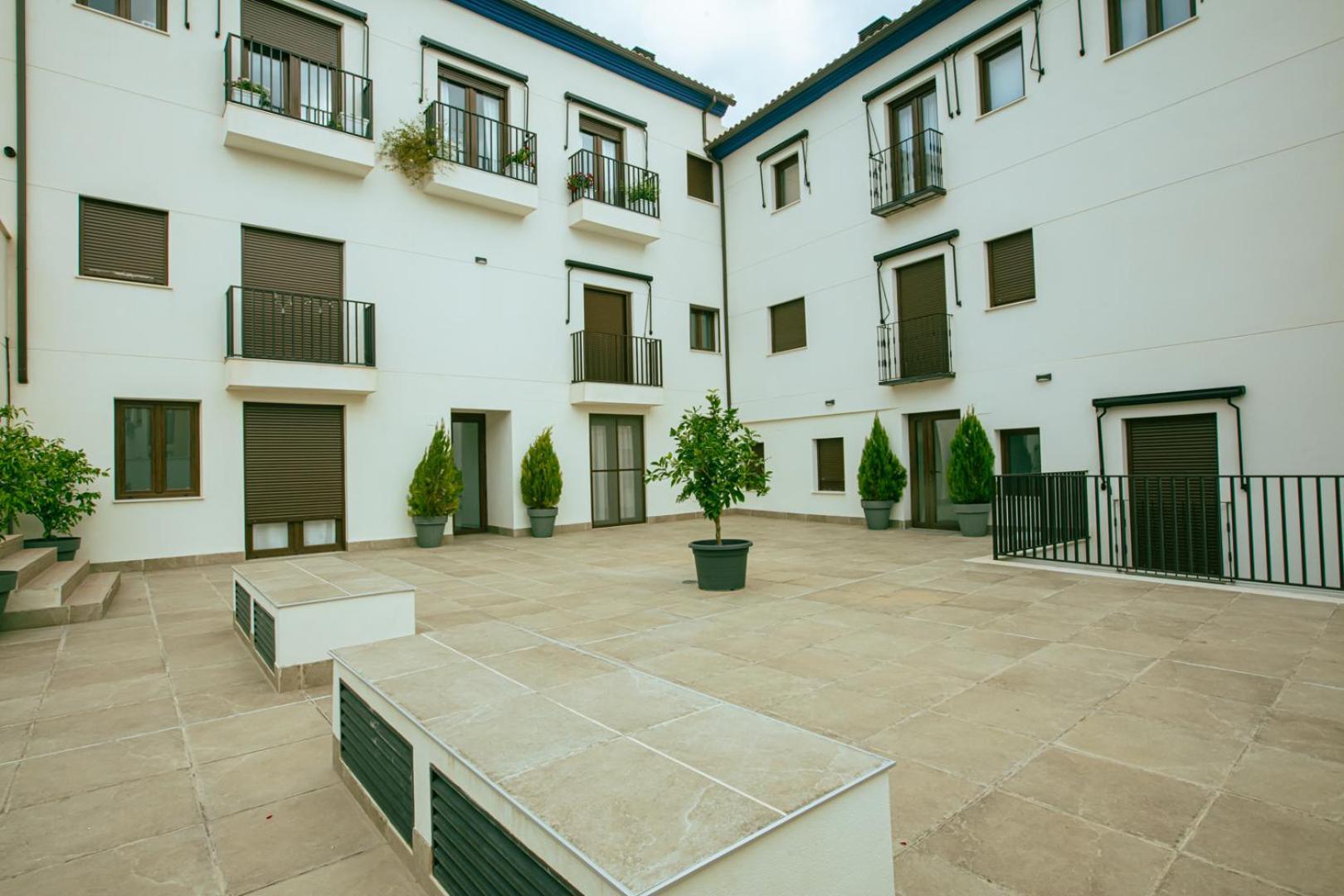 Apartamentos Turisticos Pilaria Хаэн Экстерьер фото