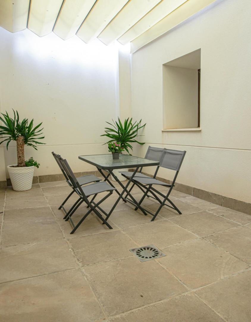 Apartamentos Turisticos Pilaria Хаэн Экстерьер фото